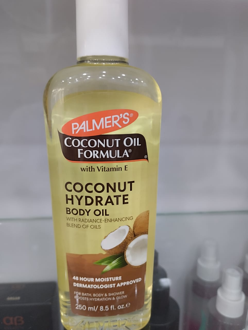 Palmers coconut hydrate Body Oil with radiance enhancing blend of oil with Vitamin E medicated 250ml