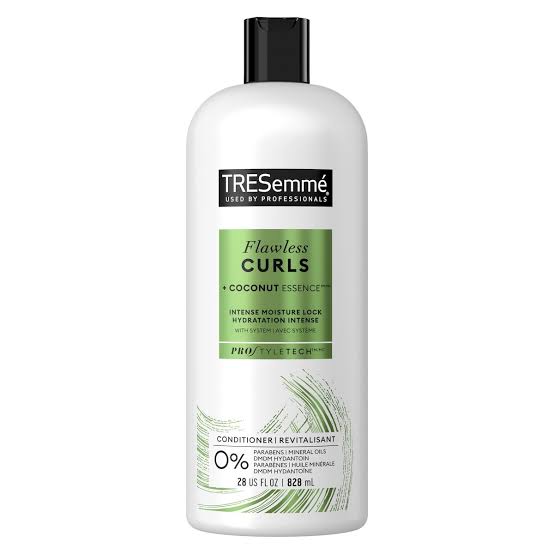 Tresemme Flawless curls coconut essence conditioner 828ml