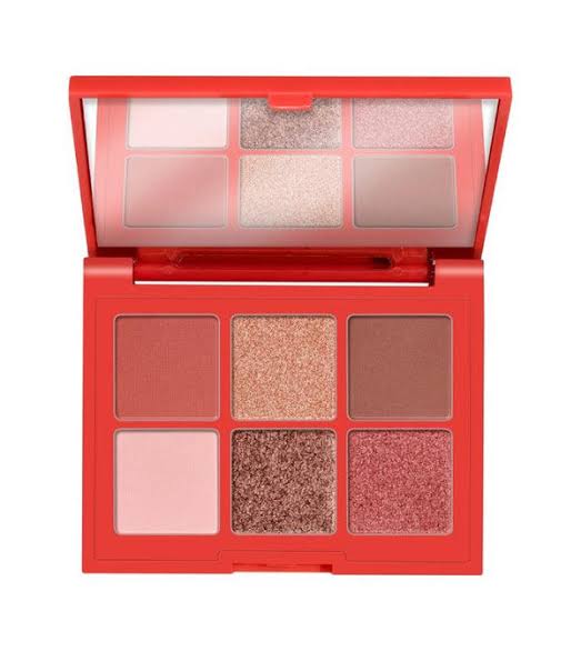Essence eyeshadow palette
