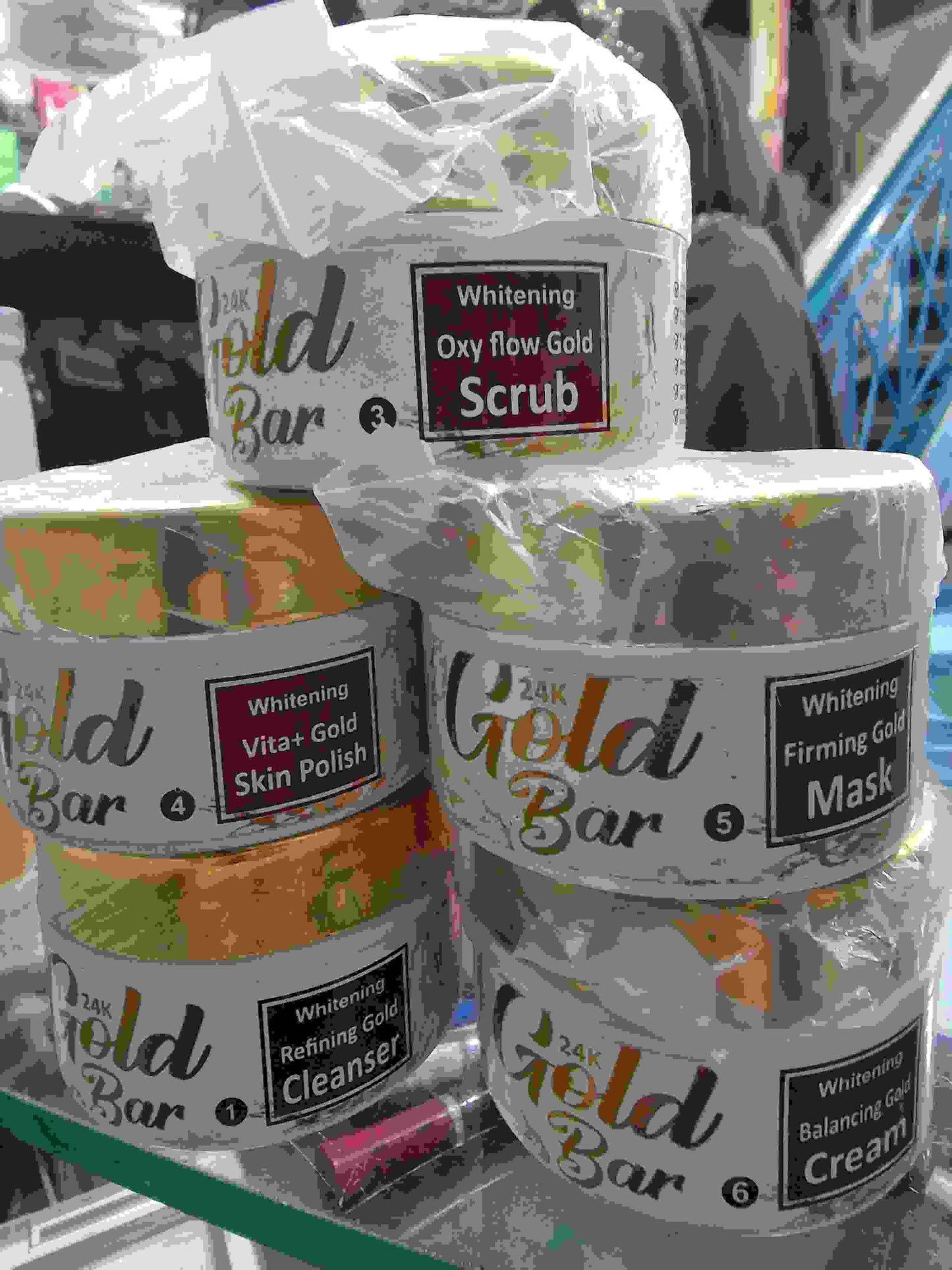 Danbys 24K GOLD Facial