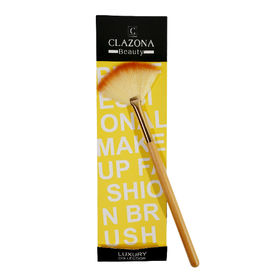 Clazona Fan Makeup Brush – Perfect for Highlighting & Finishing Touches (NO.10)