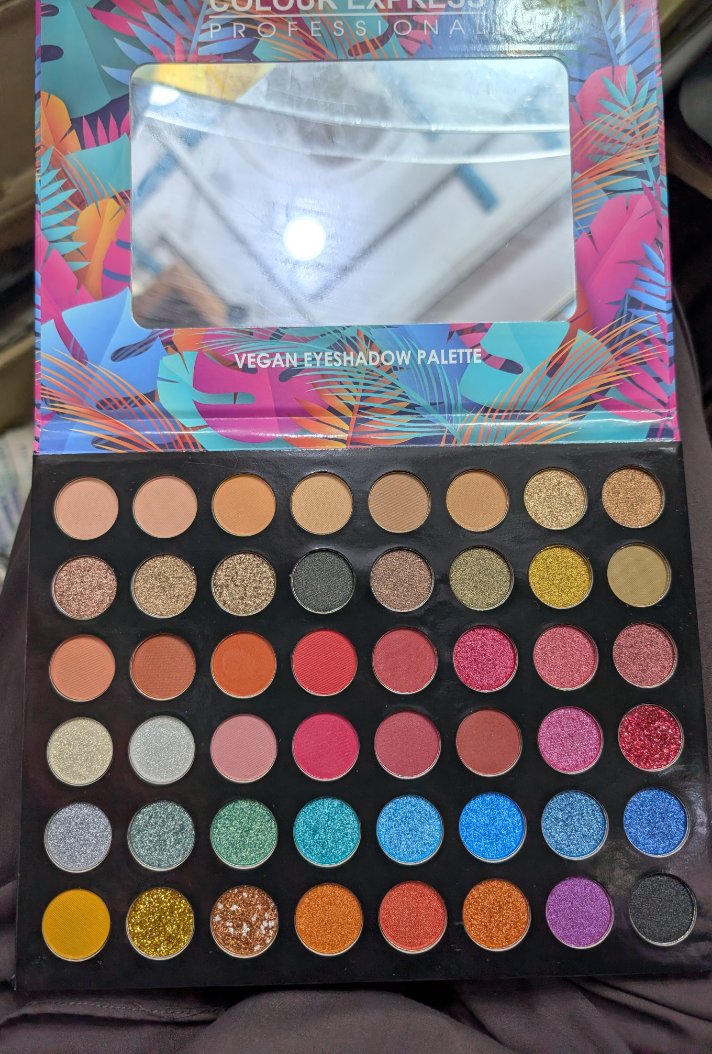 Color express vegan eyeshadow palette 48 colors